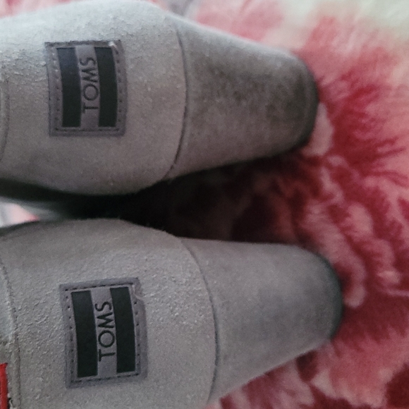 TOMS Grey Suede Wedge size W10. - Picture 2 of 4